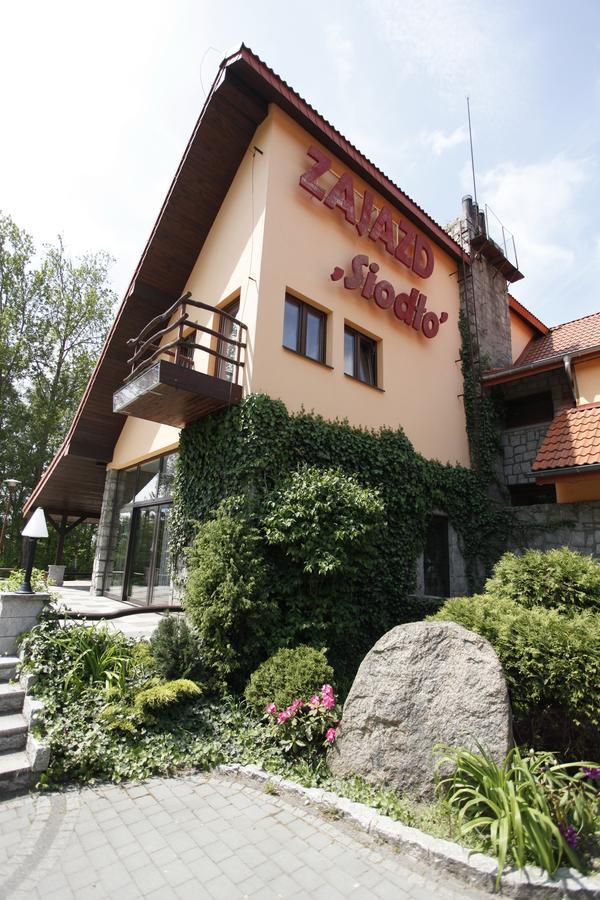 Zajazd Siodlo Hotel&Restauracja Kobyla Gora Exterior photo